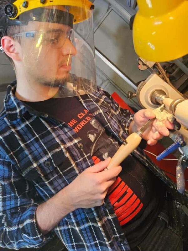 Wooden Pen Making Workshop with a Woodworker in Montreal - Value and Practical Considerations