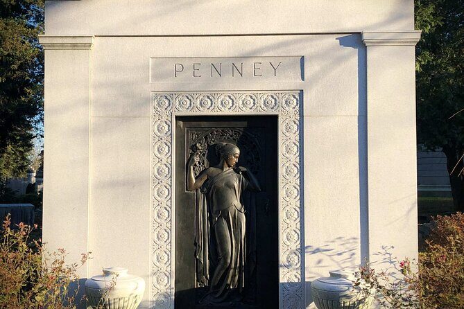 Woodlawn Cemetery: A Self-Guided Audio Tour of Gilded Age Art and Architecture - Exploring Woodlawn Cemetery: A Detailed Review