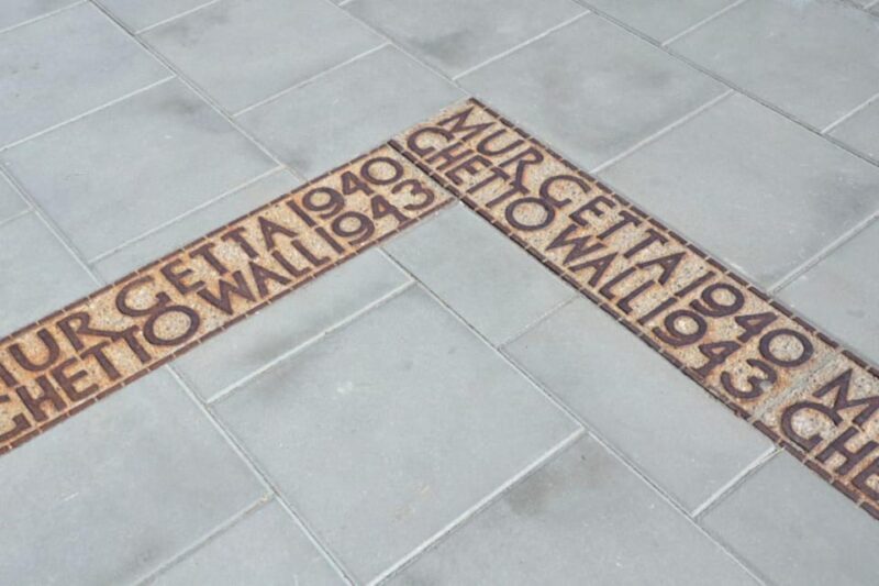 World War 2 in Warsaw walking tour in English - Key Points