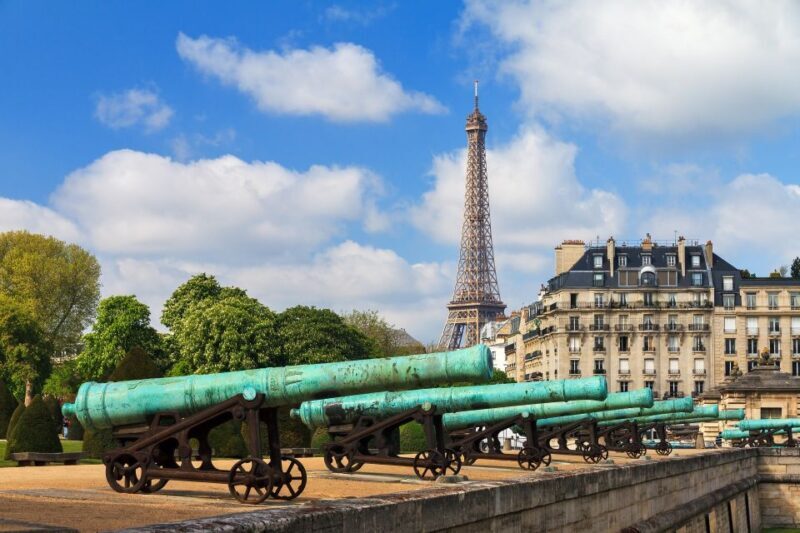 World War II in Paris Private Tour with Les Invalides Museum - Key Points