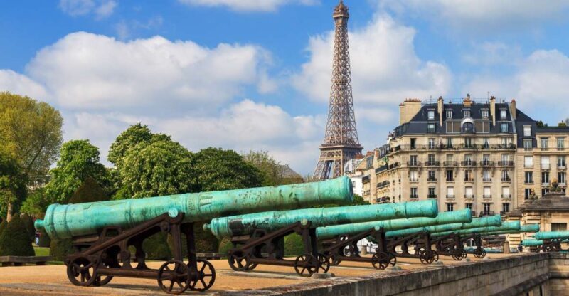 World War II in Paris Private Tour with Les Invalides Museum - A Detailed Exploration of the Tour Experience