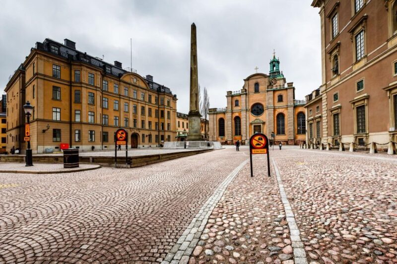 World War II Stockholm Old Town Walking Tour and Army Museum - Who Should Consider This Tour?