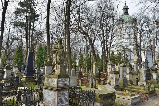 World War II Warsaw Private Tour with Military Cemetery - The Bottom Line