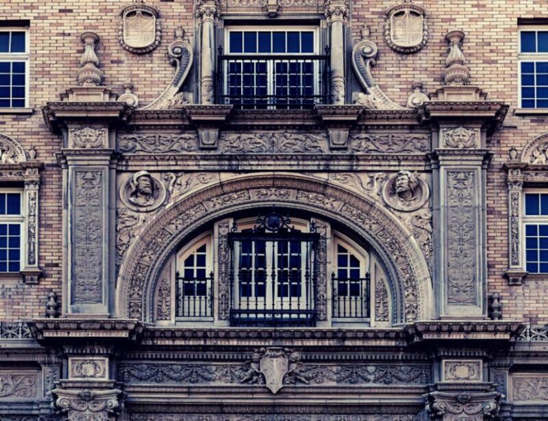 Wraiths of the West Texas Wind: El Paso Ghost Tour - A Walk Through El Paso’s Haunted Streets