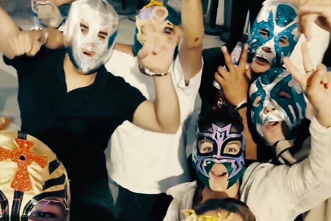 Wrestling with Mexican Dinner and Transportation - Who Should Consider This Tour?