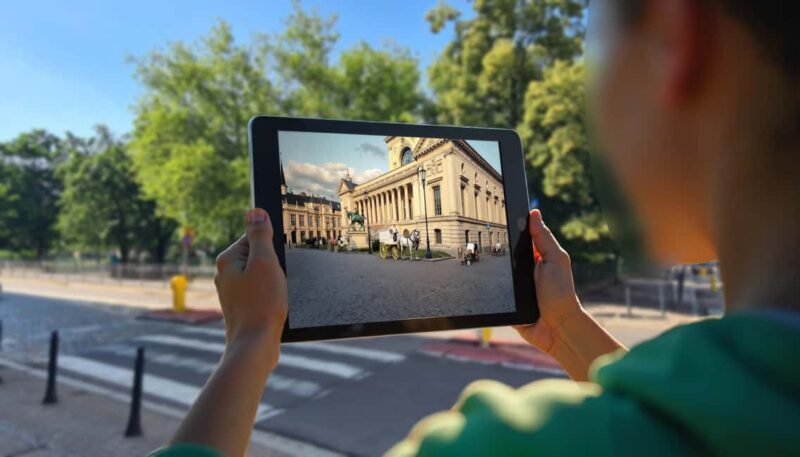 Wrocaw: Historical Tour with Tablets and Guide - Exploring the Itinerary in Detail