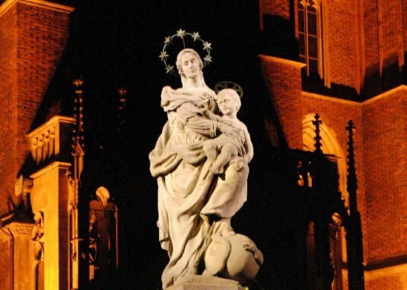 Wroclaw: 2-Hour Mysterious Walking Night Tour - Who Will Love This Tour?