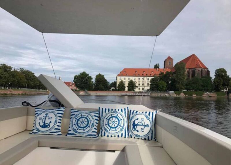Wroclaw: City Walk and Cruise by Luxury Solar Catamaran - FAQ