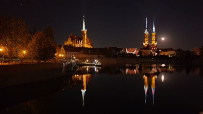 Wroclaw: Guided City Night Tour (2 hours) - The Sum Up