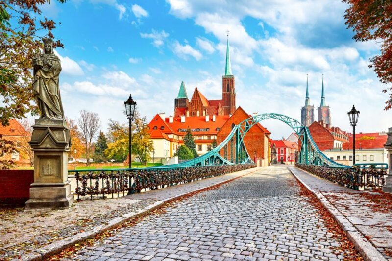 Wroclaw: Private Old Town Guided Walking Tour (2 h) - FAQs