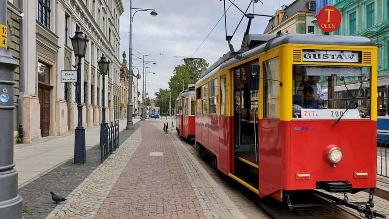 Wroclaw: Private Tour by smal Historic Tram 1,5h 13-16 seats - FAQs