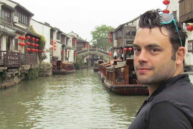 Wuzhen Water Town Delight Tour With Riverside Lunch Experience - An In-depth Look at the Wuzhen Water Town Delight Tour