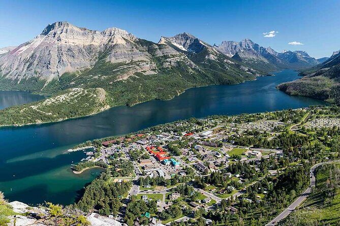 Xclusive Wonders of Waterton Your Private Journey of NaturesBest - An In-Depth Look at the Waterton Lakes Private Tour