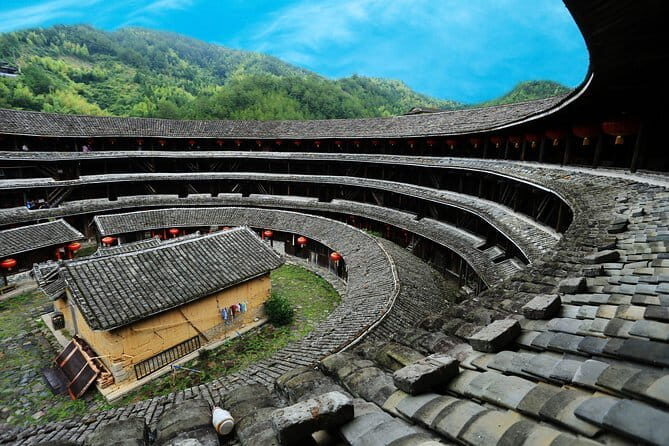 Xiamen Private Day Tour to Tianluokeng Tulou Cluster and Hongkeng Tulou - FAQ