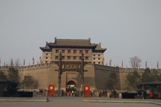 Xian Private Day Tour with Airport Transfer: Terracotta Warriors and City Wall - Authentic Insights from Reviewers