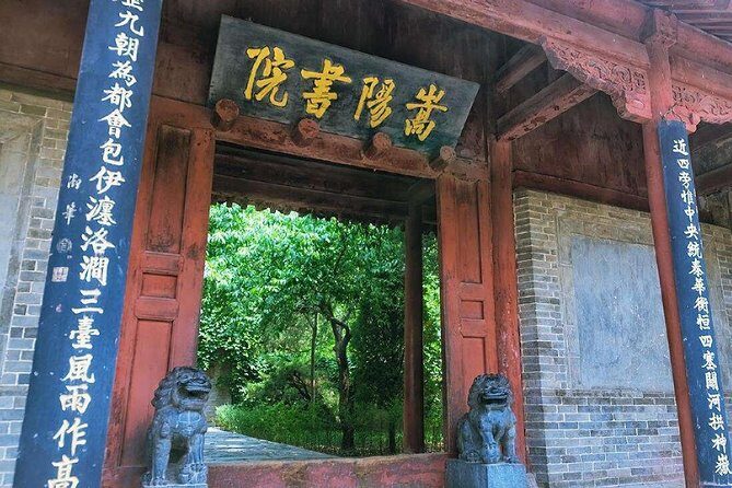Xi'an Private Day Trip to Shaolin Temple and Songyang Academy by Bullet Train - End of Tour Options