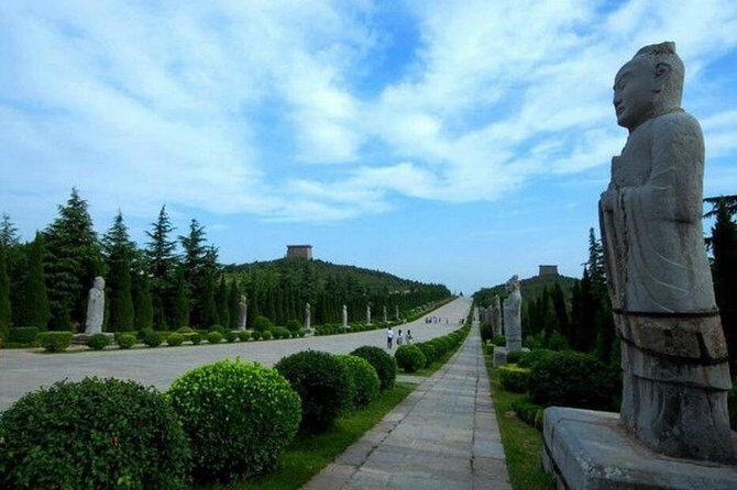 Xi'an West Route Private Tour: Famen Temple and Qianling Mausoleum - FAQs