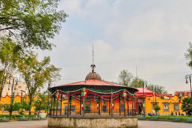 Xochimilco, Casa de Frida Kahlo, Coyoacán and UNAM - The Sum Up