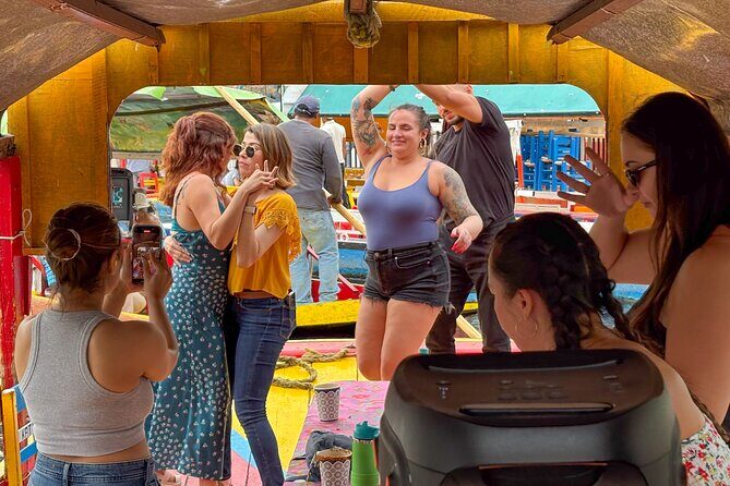 Xochimilco International boat party with open bar and tacos - Introduction
