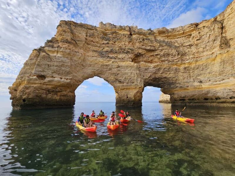 Xpresso Kayak with Private Parking - Key Points