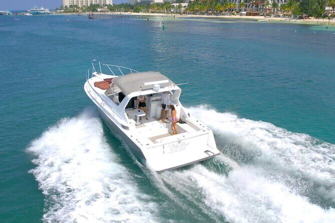 Yacht experience in Cancun: cruise, swim and sunset views - The Sum Up