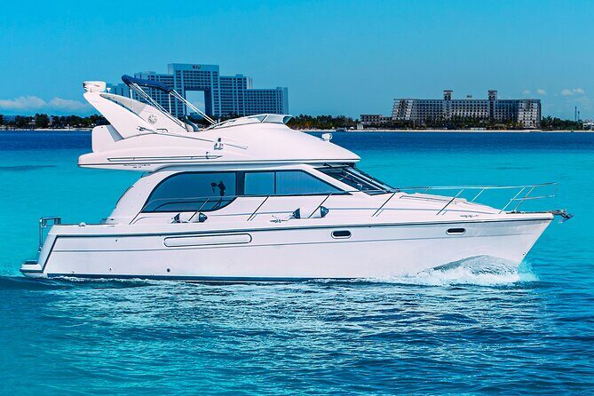 Yacht Meridian 40FT Best Private Rental in Cancun - A Balanced View of the Experience