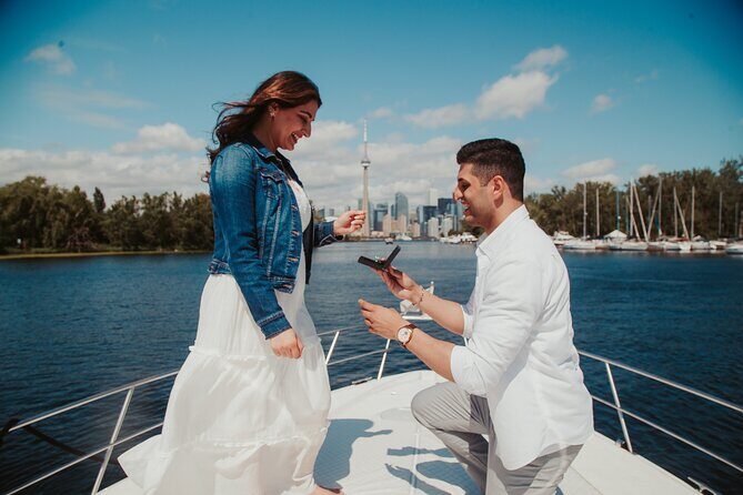 Yacht Proposal Package with decoration and Prosecco (2 hours) - Introduction