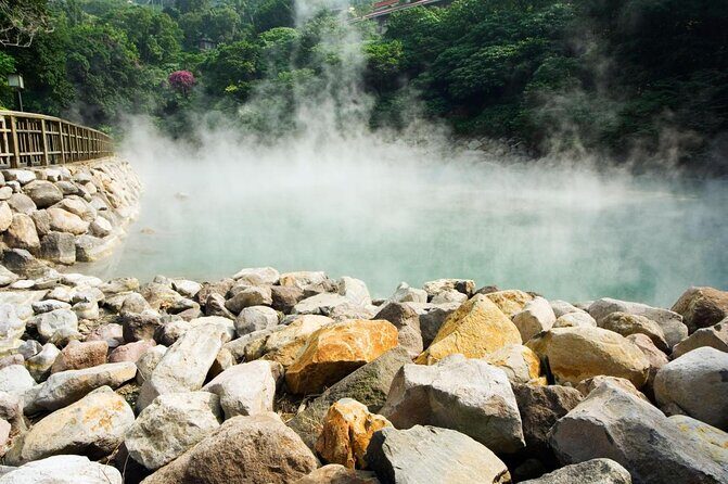 Yamingshan Volcano, Beitou Thermal Valley, Danshui Private Tour - Discover Taipei’s Natural Treasures with the Yamingshan Volcano, Beitou Thermal Valley, Danshui Private Tour