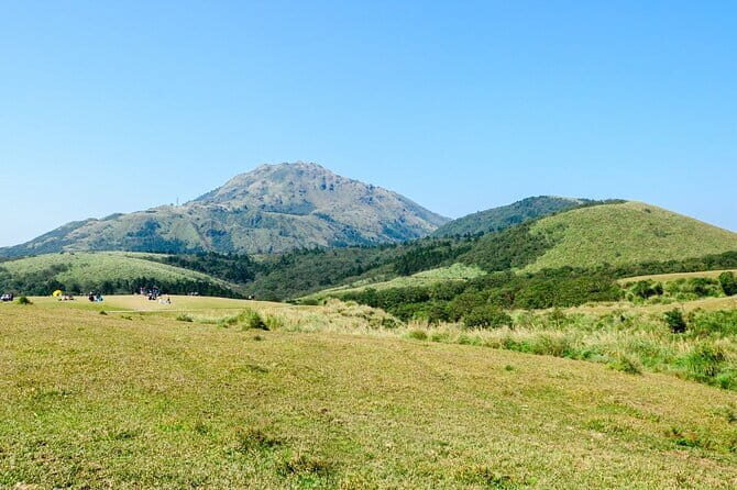 Yangmingshan Half Day Tour in Taipei - Key Points