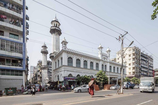 Yangon Cosmopolitan City Walking Tour - Markets and Local Life