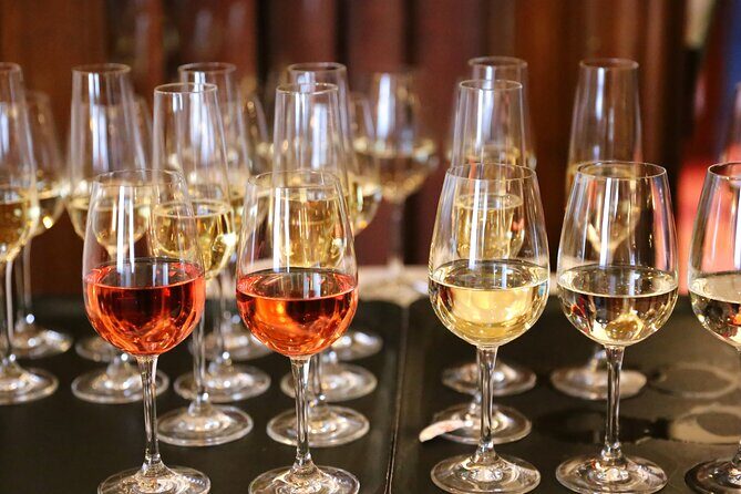 Yarra Valley Wine Tour inc lunch with a glass of wine, tastings and chocolate - Practical Tips for Booking and Participating