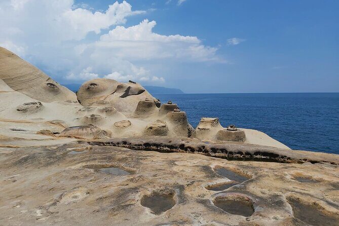 Yehliu, Jiufen & Pingxi Day Tour from Taipei - FAQ
