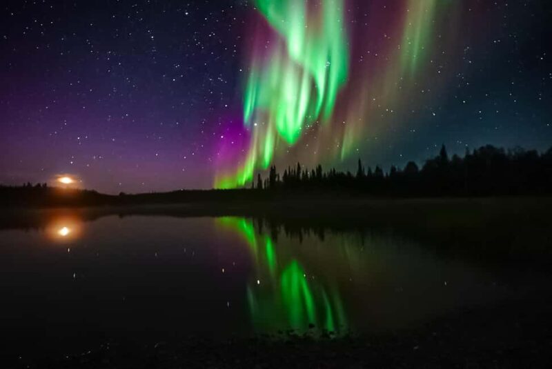 Yellowknife: 2 Nights Aurora Hunting and Viewing in Cabin - Authenticity and Comfort