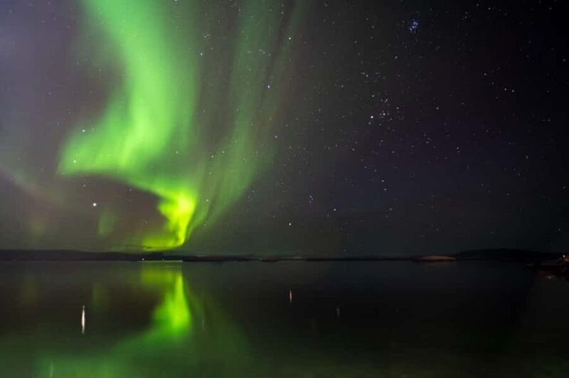 Yellowknife Full Day Tour for Aurora Borealis Northern Light - The Guide and Group Experience
