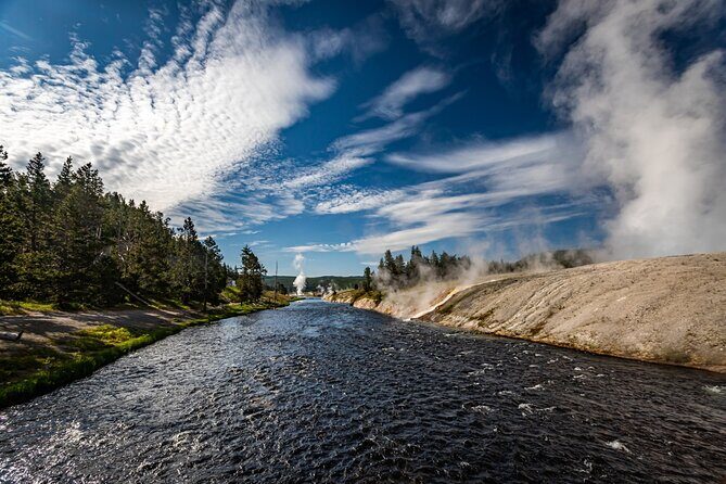 Yellowstone's Old Faithful Self-Guided Walking Tour - Who Should Consider This Tour?
