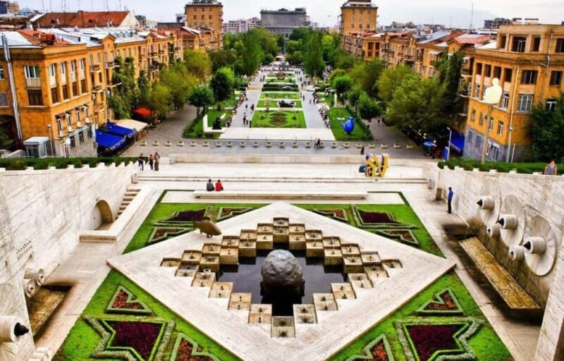 Yerevan: City Highlights Layover Tour from Zvartnots Airport - Itinerary Breakdown
