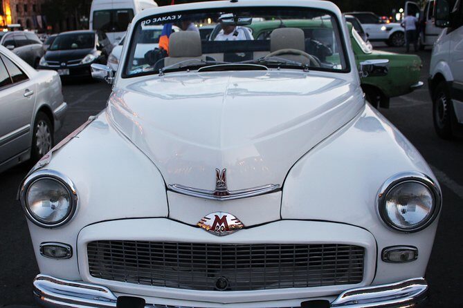 Yerevan city tour with drinks in a classic car with photography - How the Tour Is Structured