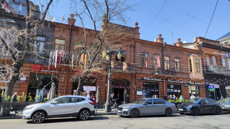 Yerevan: Old stories and secrets - Tasting Secrets in Local Cafés and Galleries