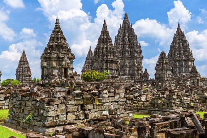 Yogyakarta: Borobudur Climb-up & Prambanan Day Trip All Inclusive - Who Should Book This Tour?