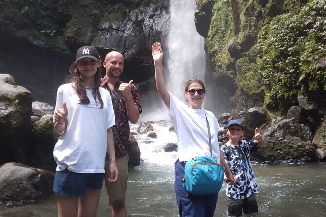 Yogyakarta: Borobudur Top Access (Ticket Assistance) & Selogriyo - FAQ