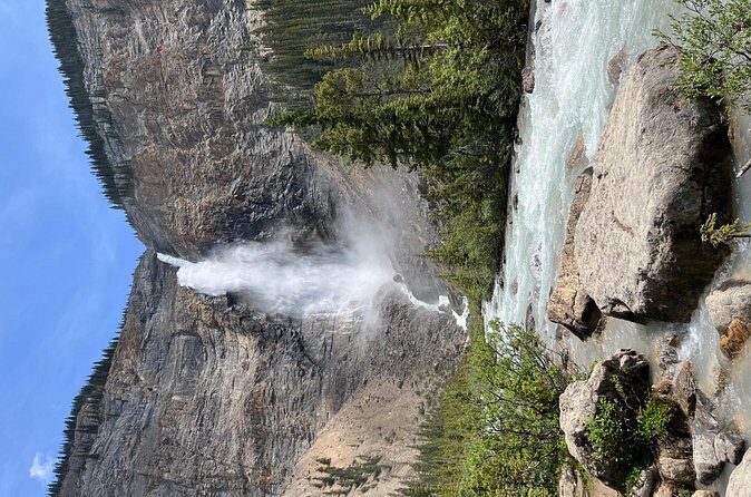 Yoho Day Tour, Emerald Lake, Natural Bridge and Takakkaw Falls - Stop 1: Natural Bridge and Lower Falls (25 minutes)