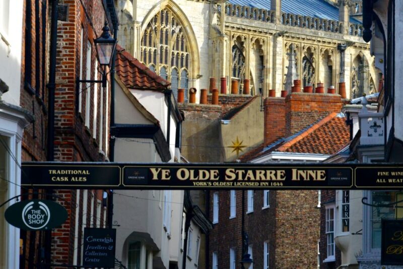 York: Private Guided Walking Tour - Key Points