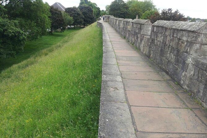 York Walls Private Walking Tour - An Authentic Peek into York’s Historic Walls