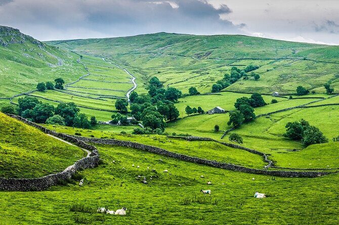 Yorkshire Dales Tour App, Hidden Gems Game and Big Britain Quiz (7 Day Pass) UK - The Sum Up