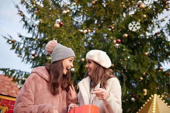 Yuletide Charm: A Southern Christmas Journey in Savannah - FAQs