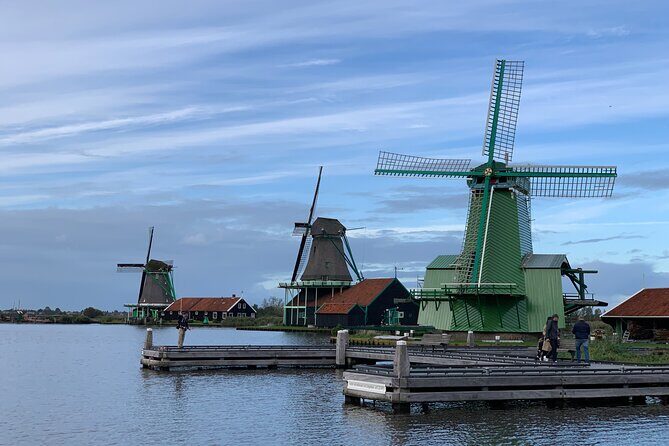 Zaanse Schans and Giethoorn Small-Group Tour with Hotel Pick-Up - Who Should Consider This Tour?