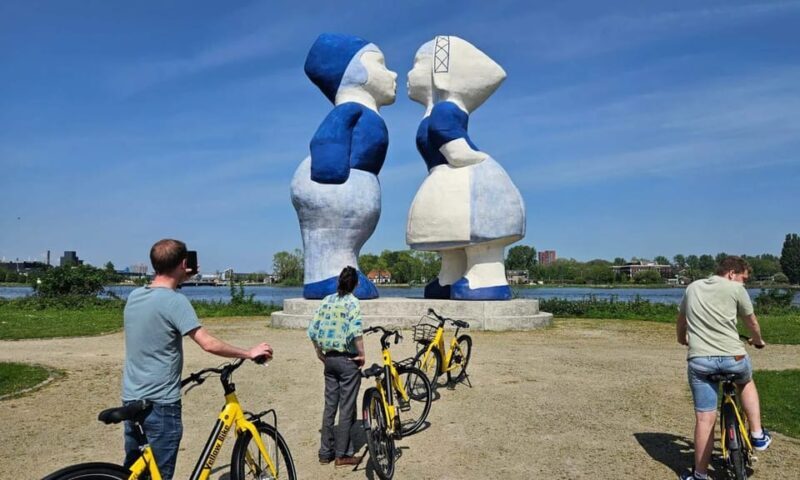 Zaanse Schans: E-bike day trip: Windmills, Cheese and Nature - The Experience: What Makes It Special