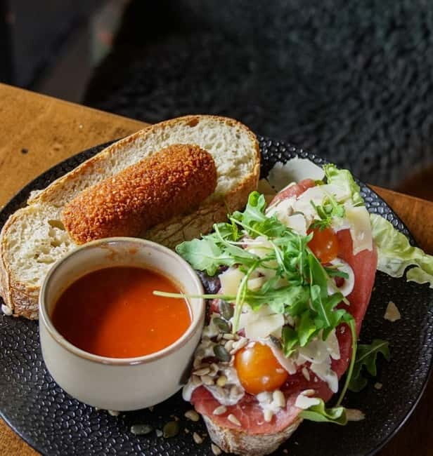 Zaanse Schans: Windmill Audio Guide with Dutch Lunch - The Authenticity and Value