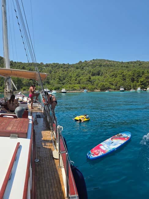 Zadar: Cruise aboard an Authentic Wooden Boat with Drinks - FAQs