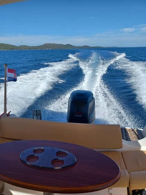 Zadar: Motorboat Jeanneau Cap Camarat 755 Wa 250hp Rental - The Experience in Detail